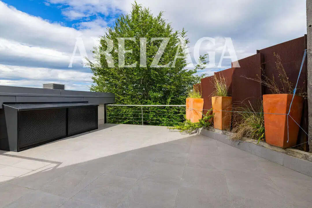 Terrassa de Casa o xalet en venda en Miramon - Zorroaga