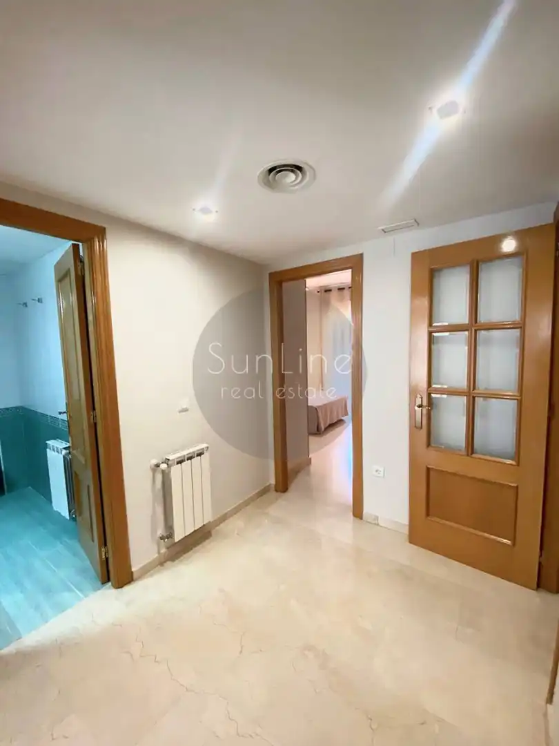 Flat for rent in Valencia  with Air Conditioner, Terrace and Storage room