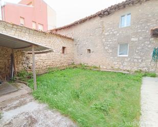 Jardí de Casa adosada en venda en Burgos Capital amb Calefacció i Moblat