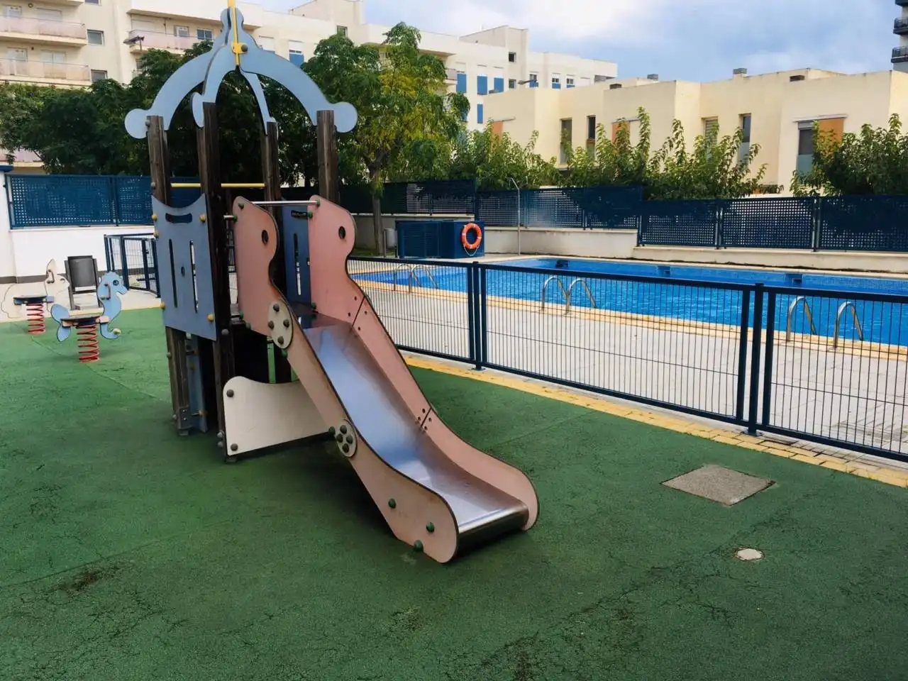 Piscina de Piso en venta en Paterna con Aire acondicionado, Calefacción y Terraza
