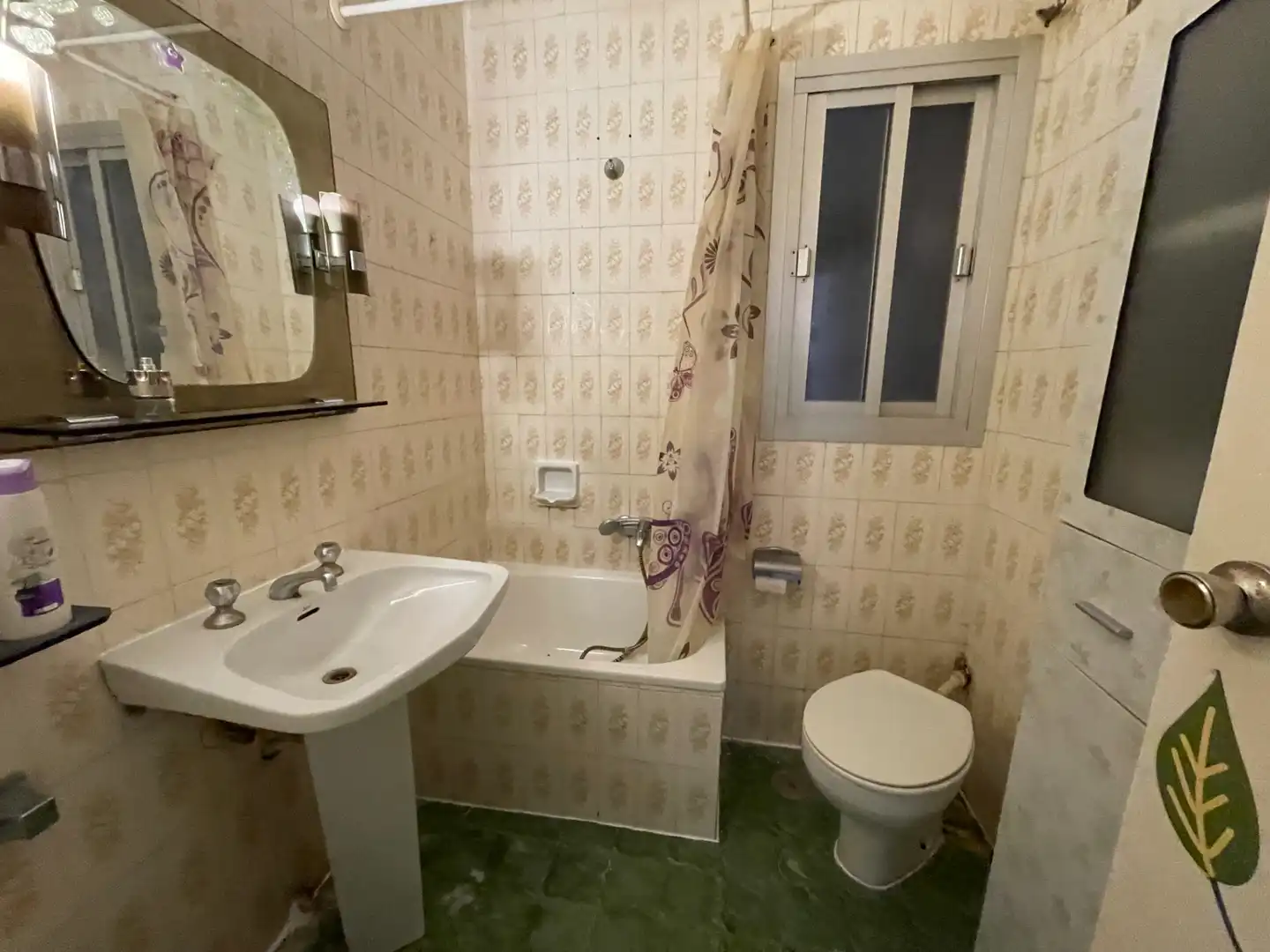 Baño de Piso en venta en Úbeda con Amueblado, Horno y Lavadora