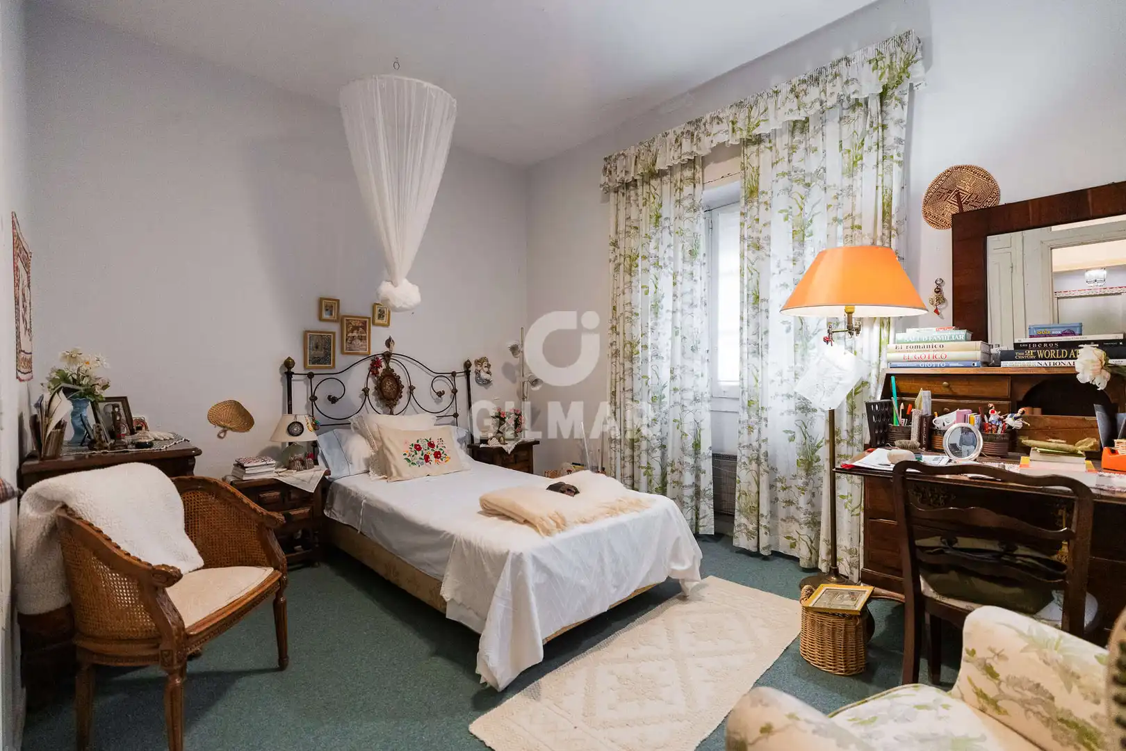 Dormitori de Casa o xalet en venda en San Lorenzo de El Escorial amb Calefacció i Jardí privat