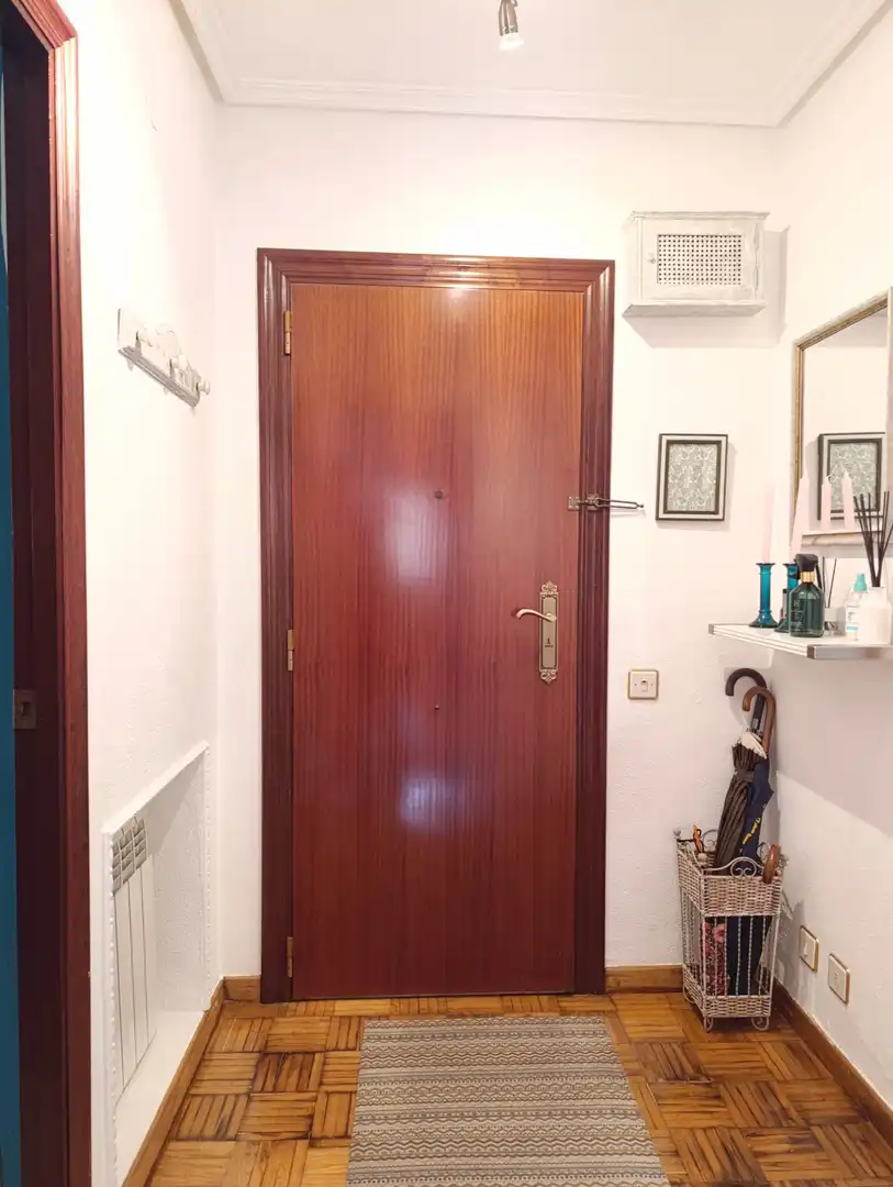Pis en venda en Oviedo  amb Calefacció, Terrassa i Traster