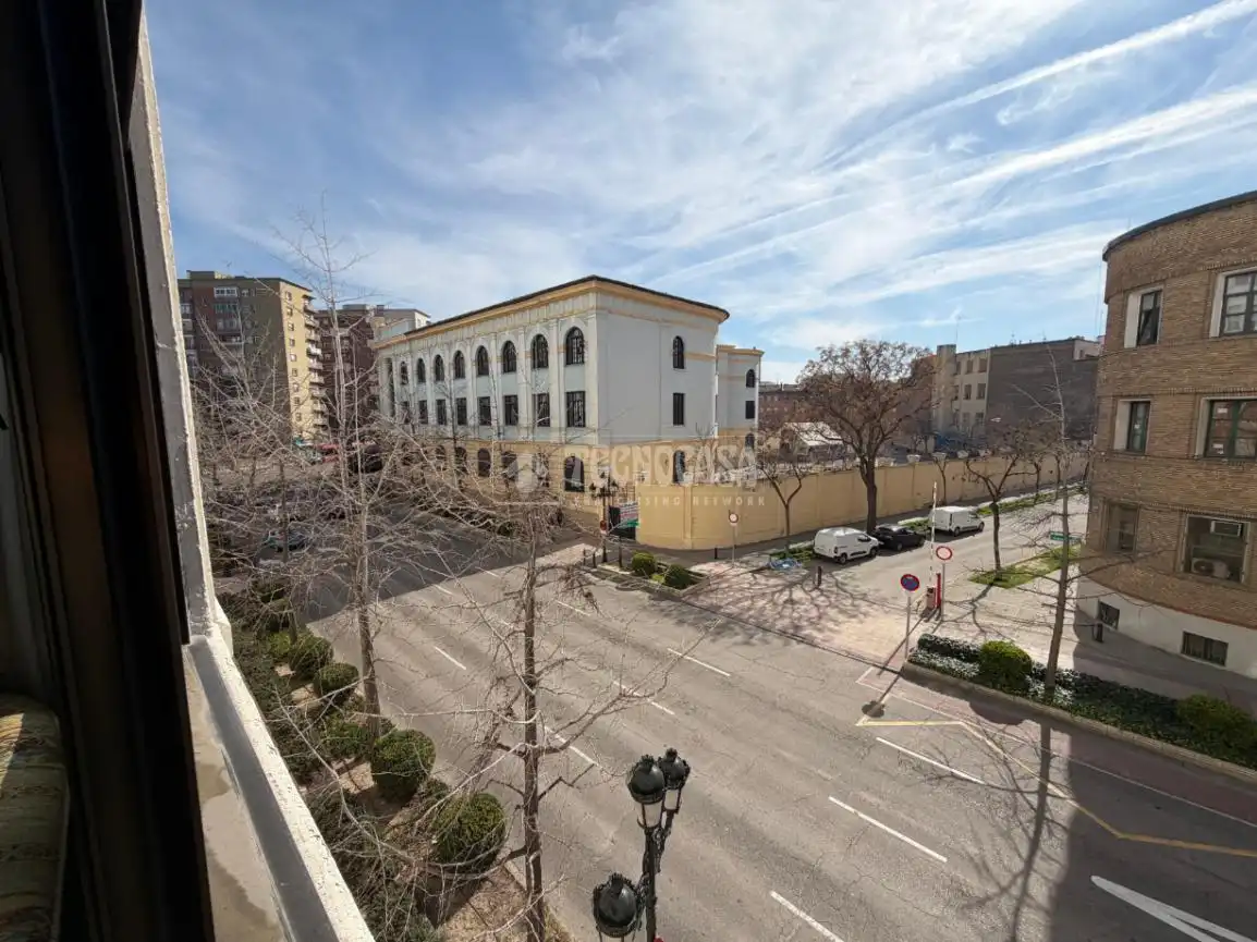 Exterior view of Flat for sale in Zaragoza  with Heating