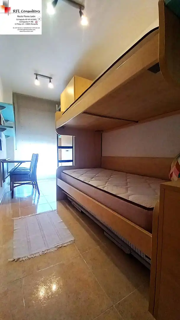 Dormitori de Apartament en venda en L'Ampolla amb Calefacció i Balcó