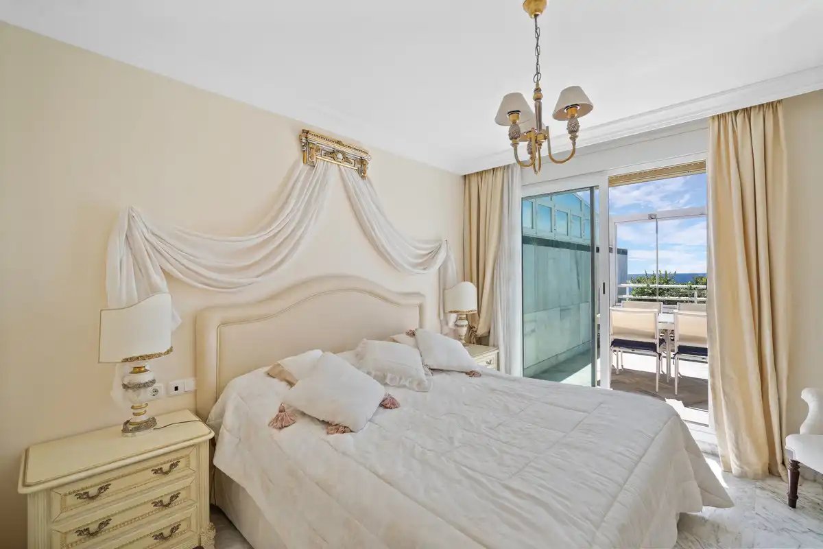Penthouse with pool for sale in Avenida Bulevar Príncipe Alfonso de Hohenlohe, imagen 6