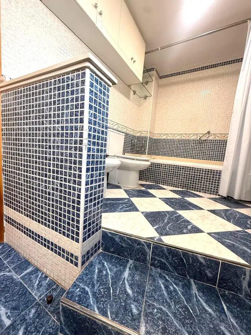 Bany de Àtic en venda en Granollers amb Aire condicionat, Calefacció i Terrassa