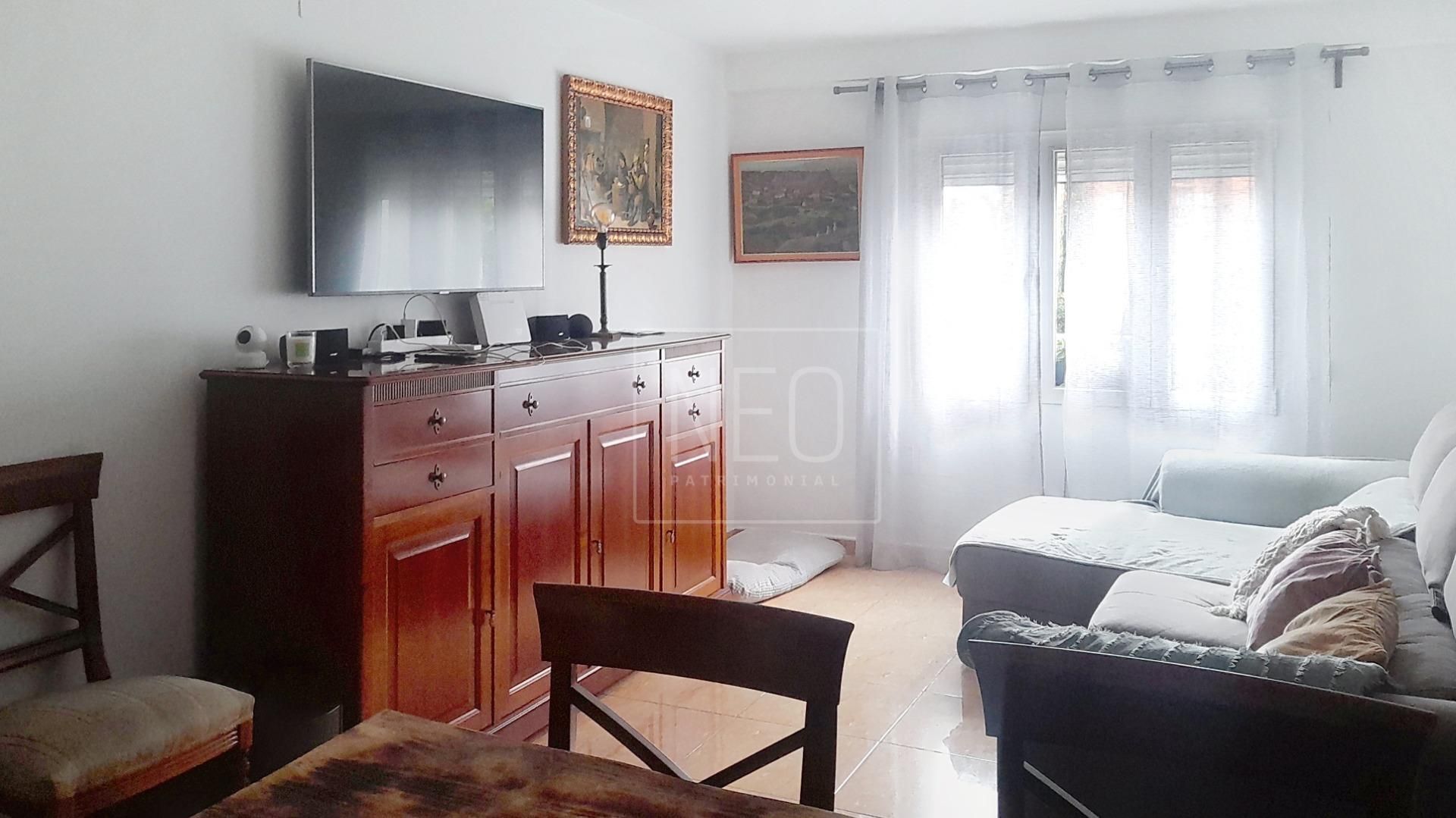 Living room of Flat for sale in  Madrid Capital  with Air Conditioner and Heating