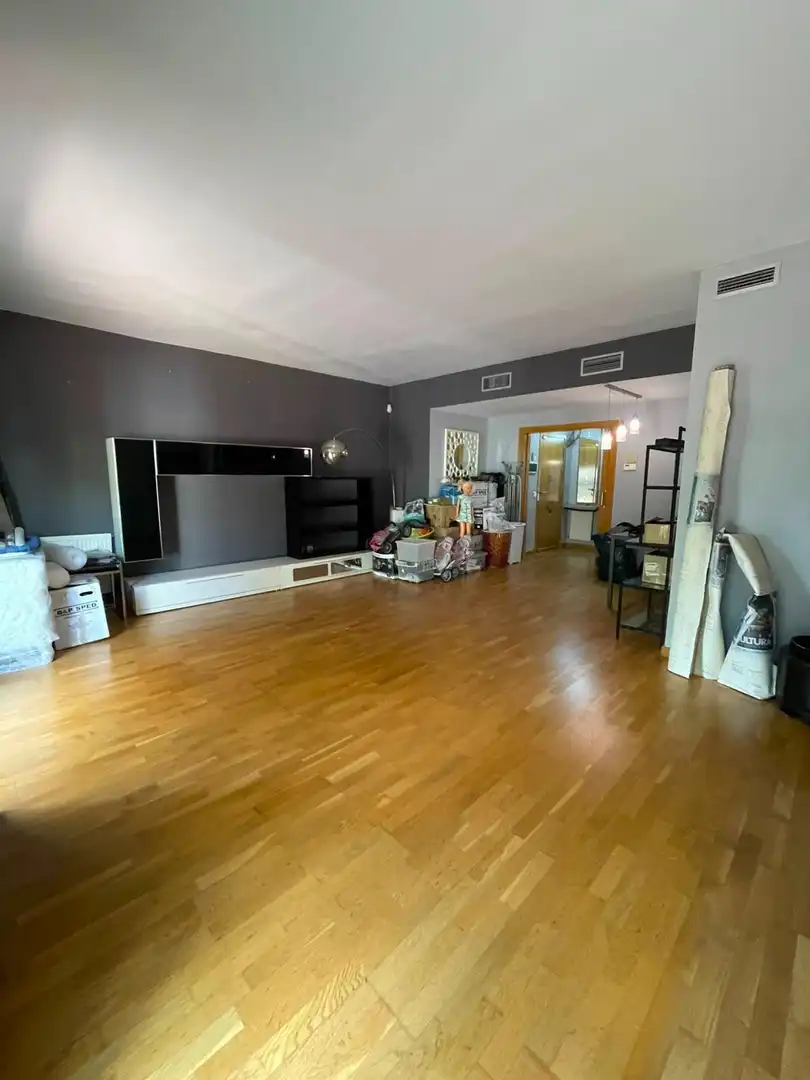 Wohnung zur Miete in Las Rozas de Madrid mit Klimaanlage, Heizung und Terrasse
