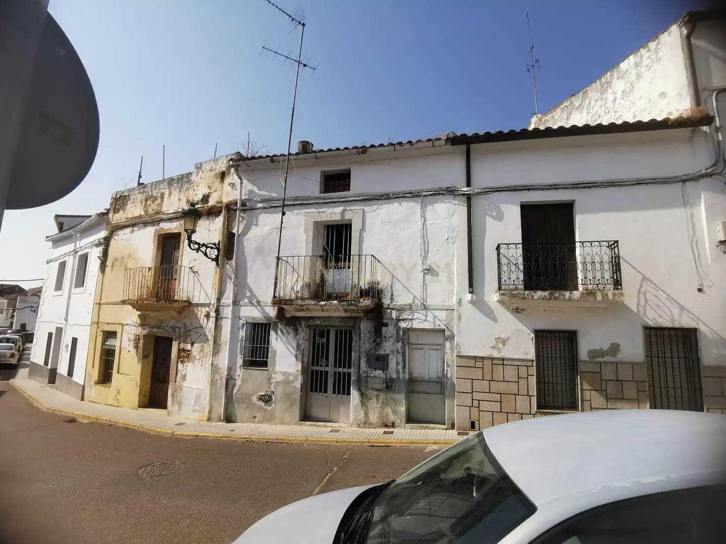 Exterior view of Commercial properties for sale in San Vicente de Alcántara