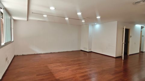 Photo 3 of Commercial properties for rent in Avinguda de Xile, 36, La Maternitat i Sant Ramon, Barcelona Capital