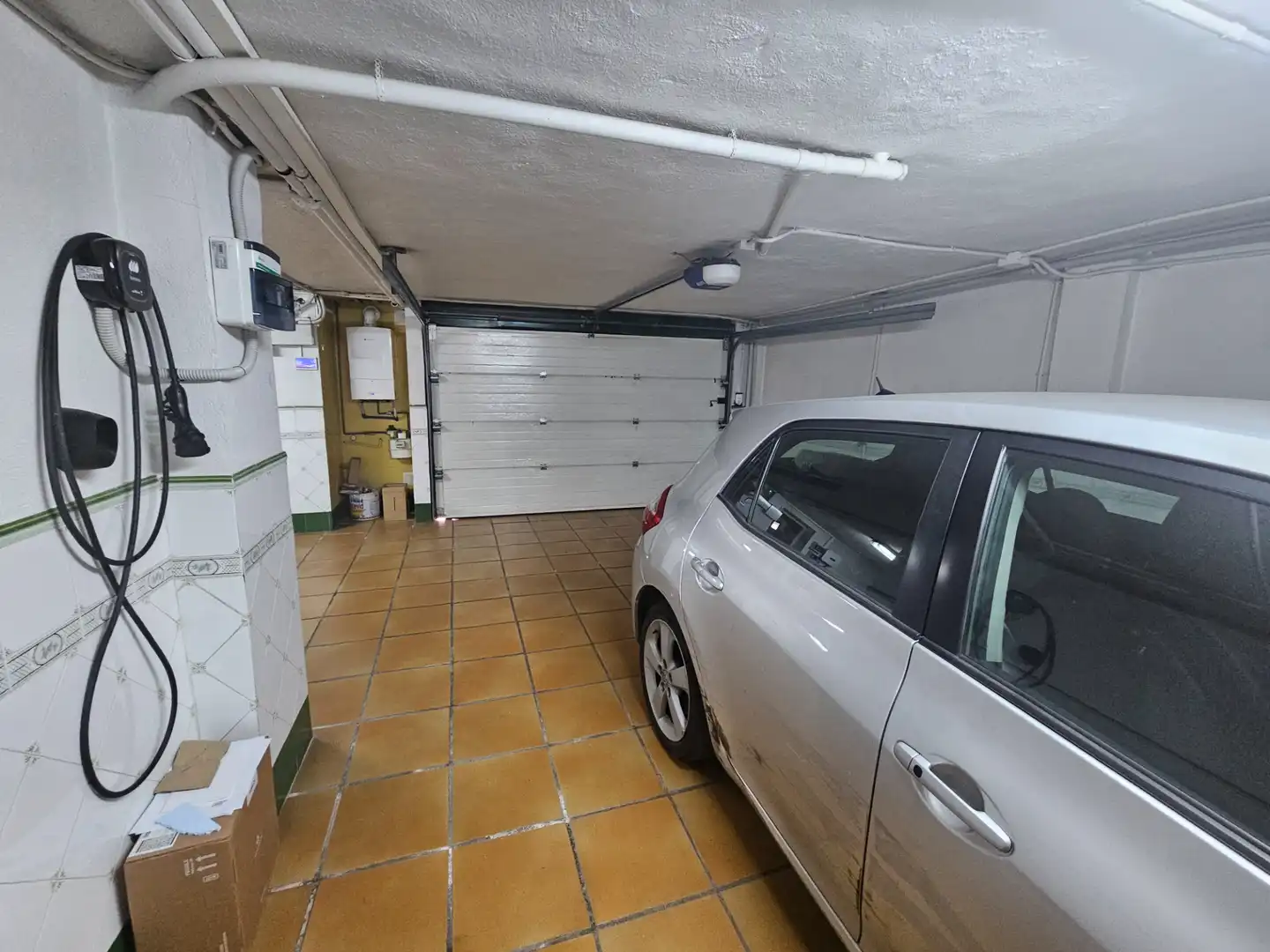 Aparcament de Casa o xalet en venda en Cáceres amb Aire condicionat, Calefacció i Jardí privat