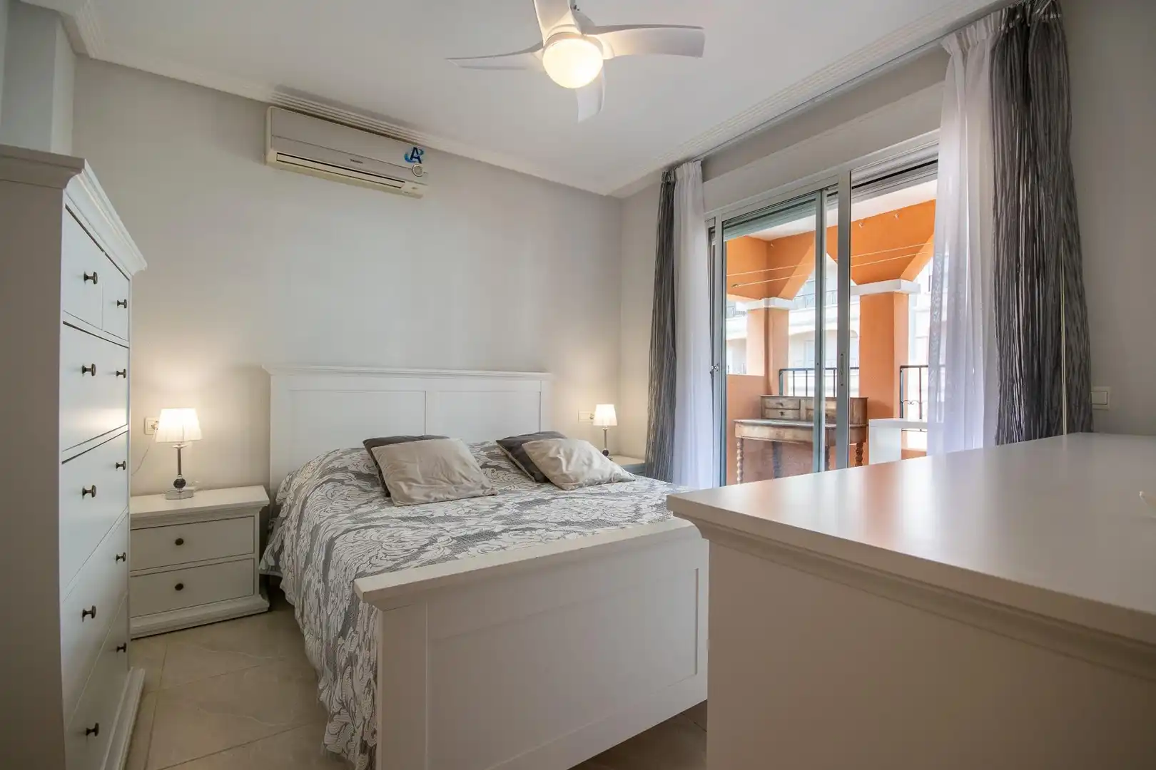 Dormitori de Dúplex en venda en Orihuela amb Aire condicionat, Jardí privat i Terrassa