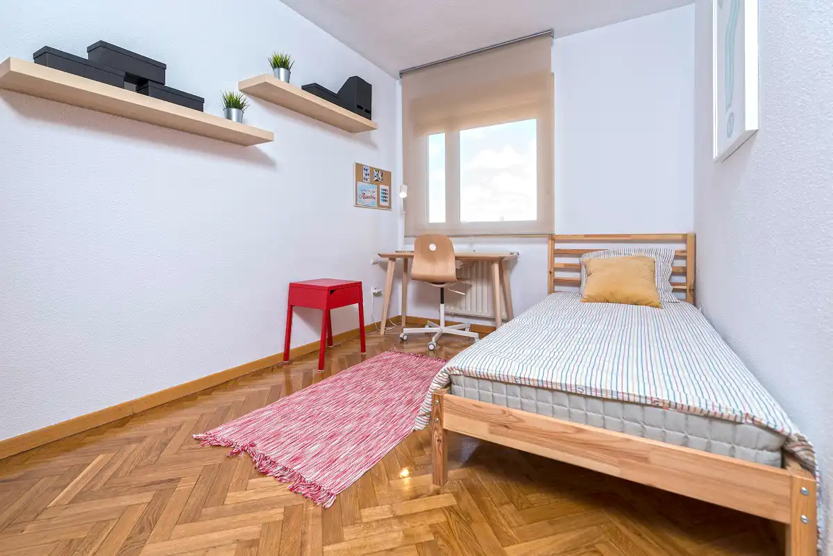 Habitación de Piso en venta en Alcorcón con Parquet