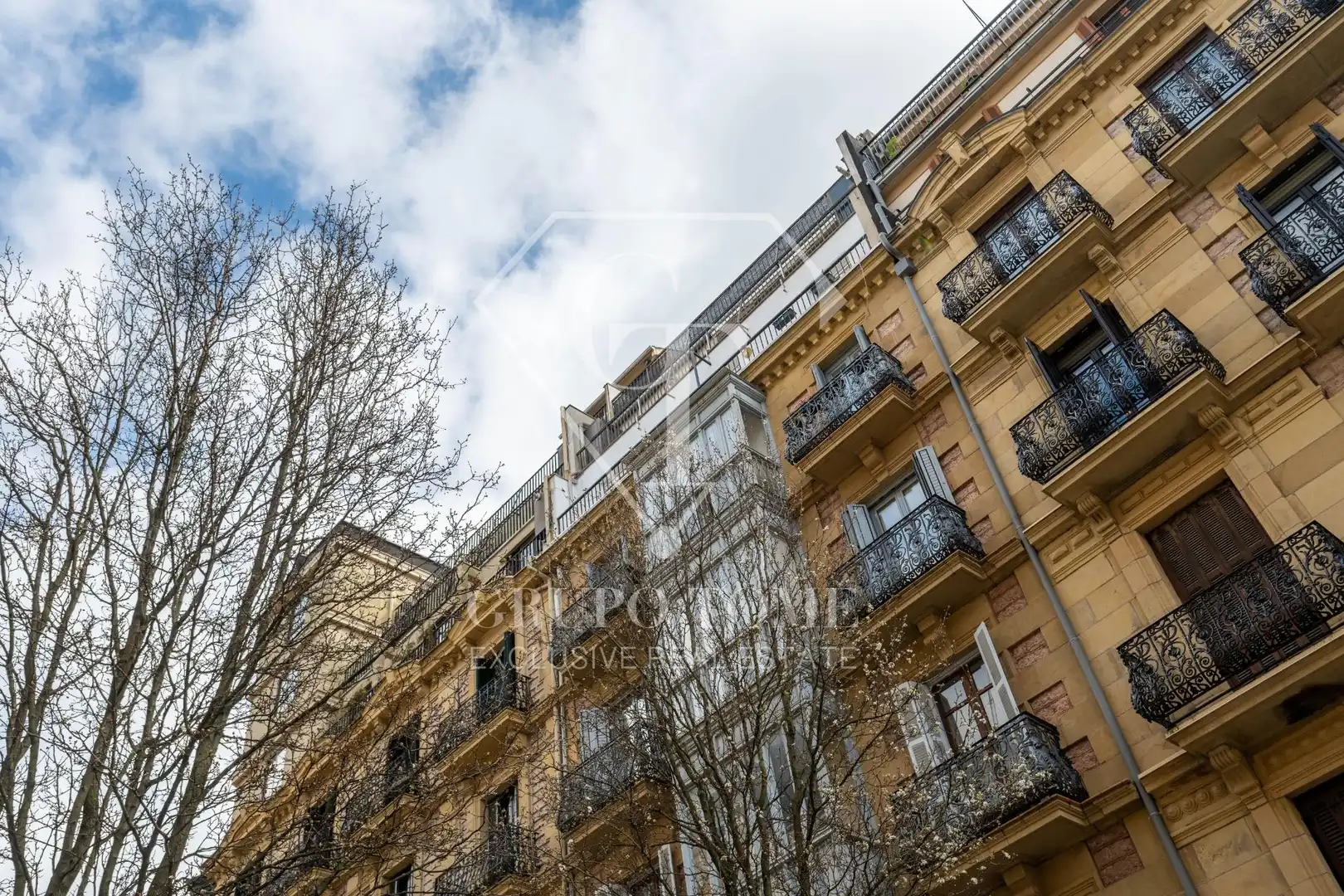 Vista exterior de Piso en venta en Donostia - San Sebastián  con Calefacción y Balcón