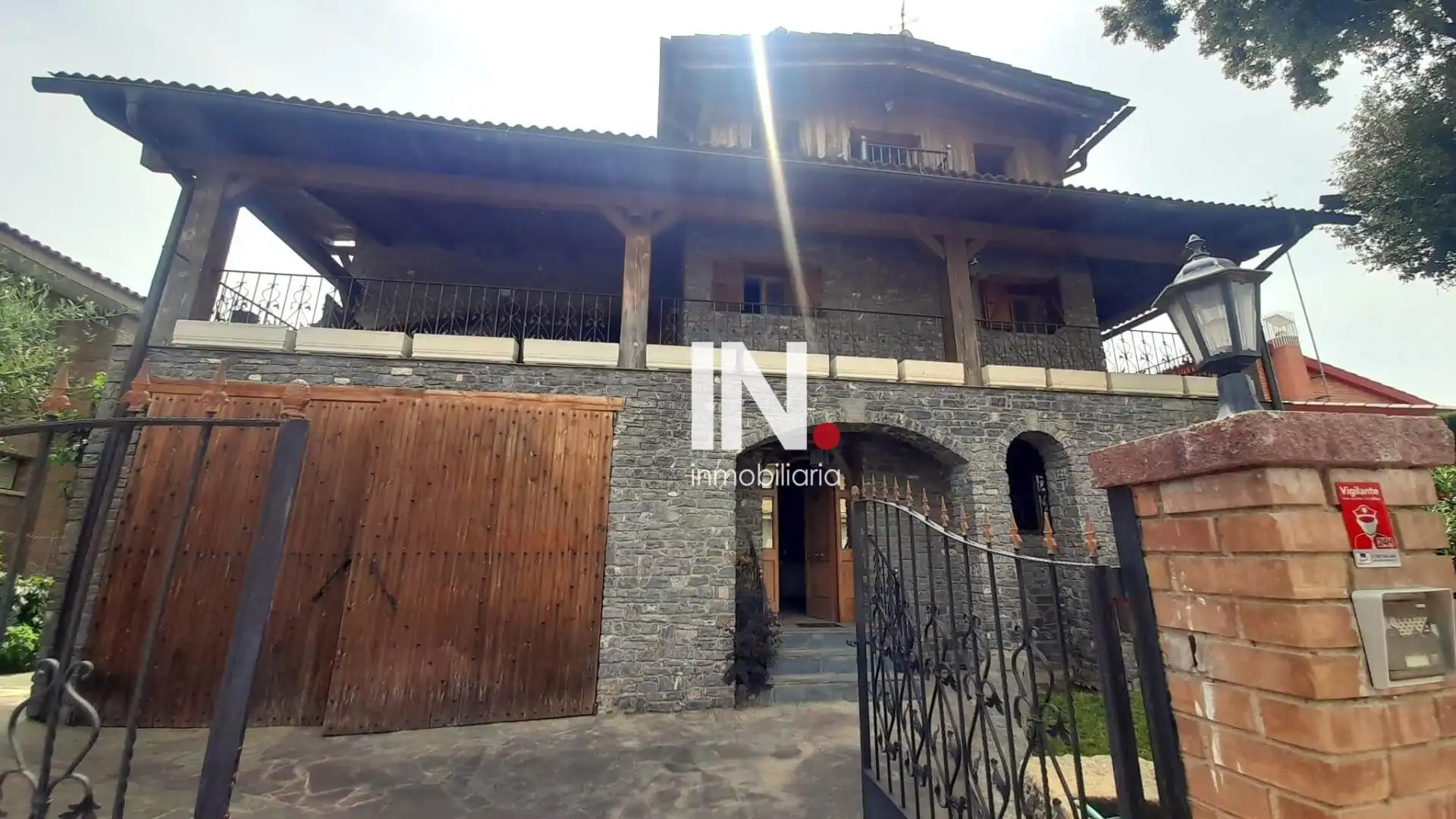 Vista exterior de Casa o xalet en venda en Alpicat amb Calefacció i Jardí privat