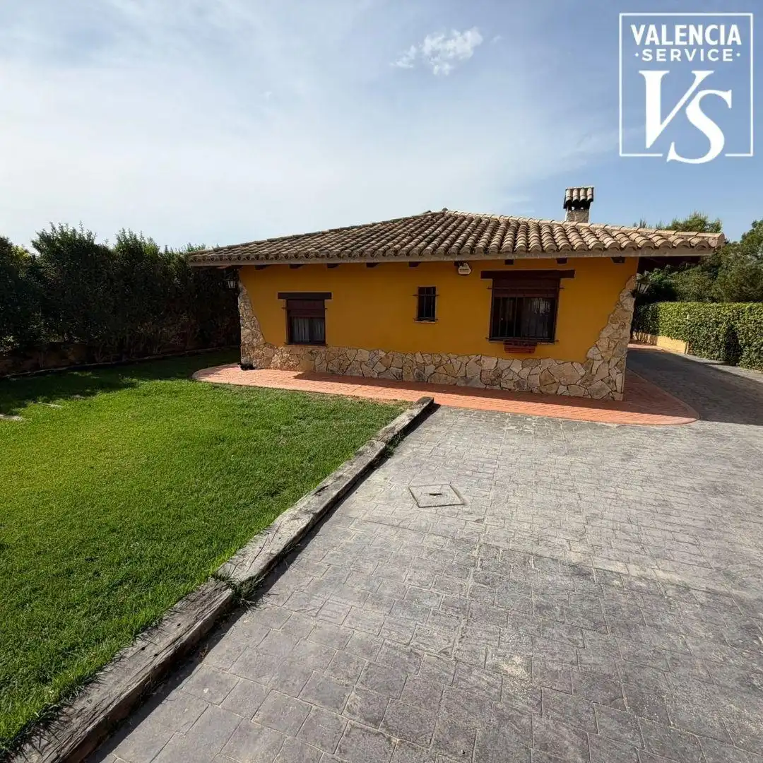 Vista exterior de Casa o chalet en venta en Náquera