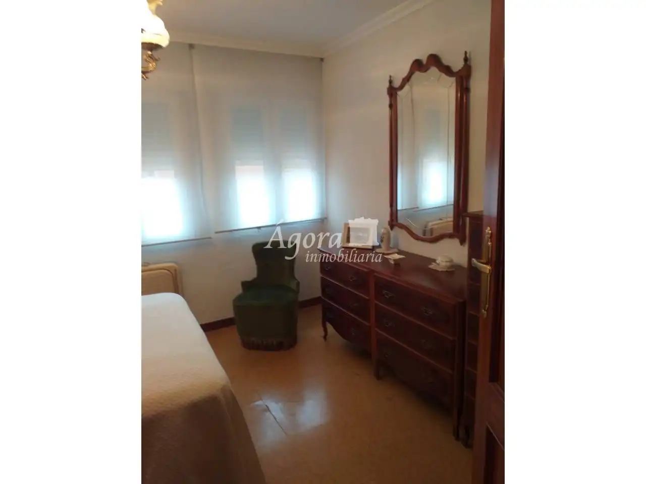 Habitación de Piso en venta en Valladolid con Calefacción y Amueblado