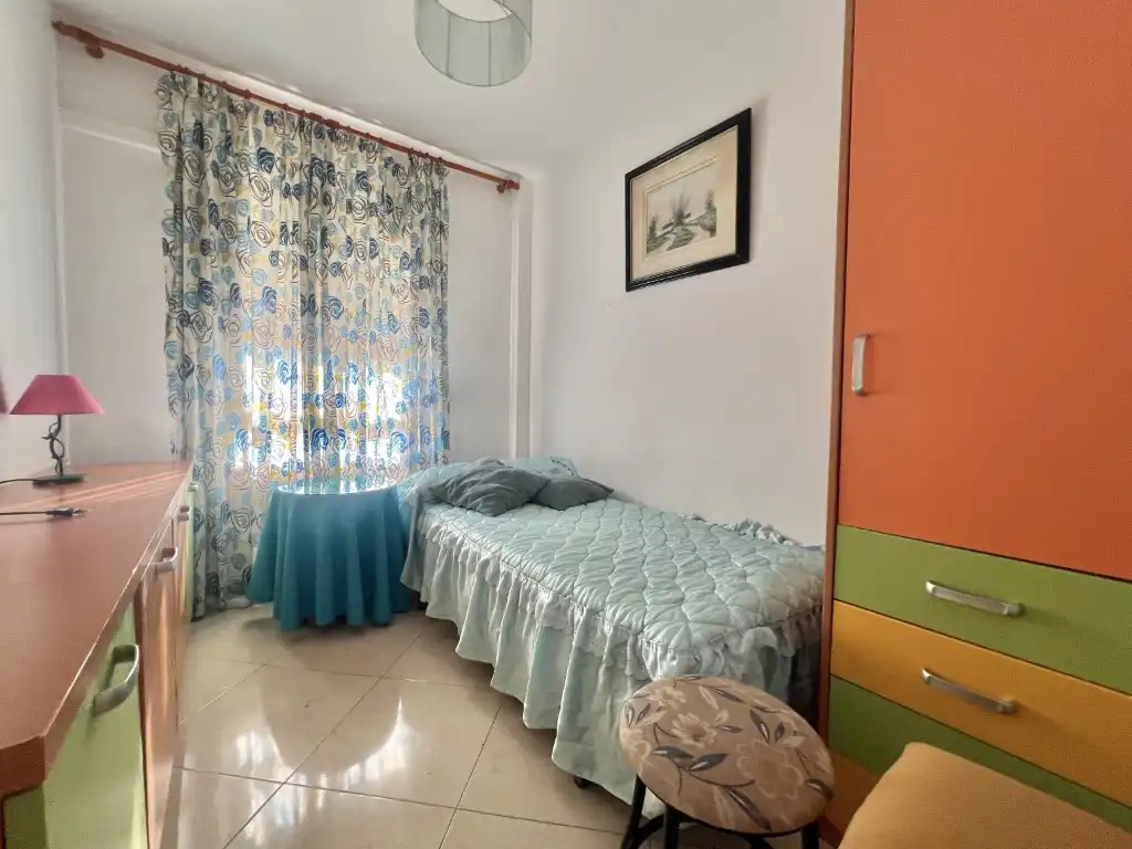 Habitación de Piso en venta en Dos Hermanas