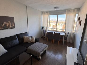 Apartament amb ascensor en venda a PINTOR PEDRO CAMACHO
