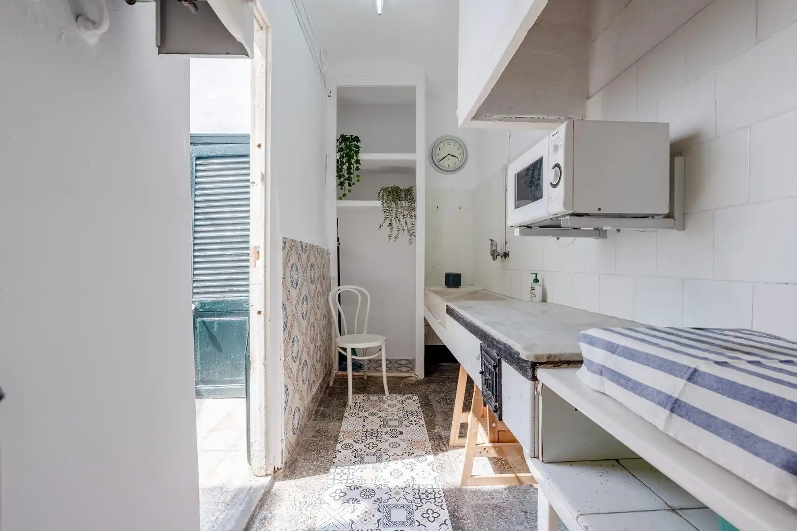 Cuina de Casa o xalet en venda en El Masnou amb Terrassa, Traster i Balcó