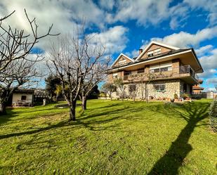 Vista exterior de Casa o xalet en venda en Santander amb Terrassa