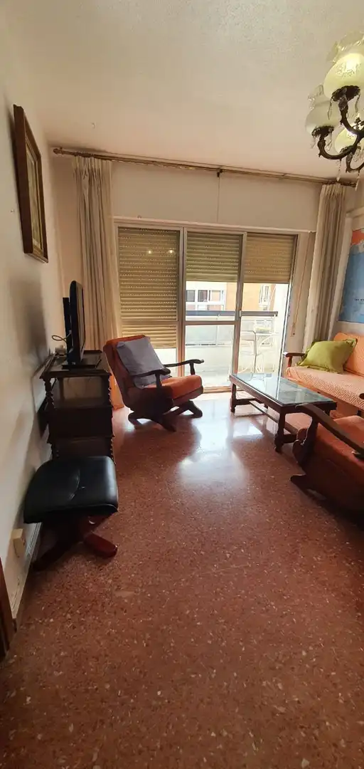 Sala de estar de Piso en venta en Almería con Aire acondicionado, Calefacción y Terraza