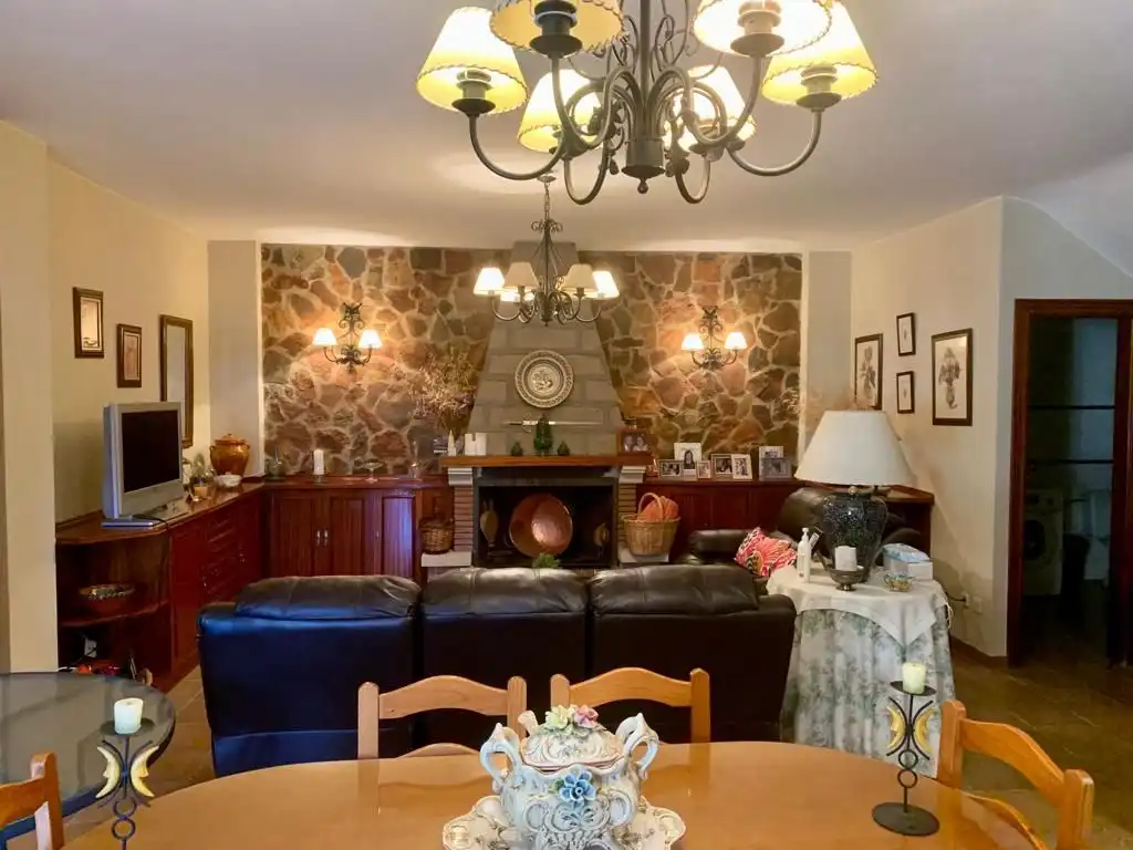 Comedor de Casa o chalet en venta en Úbeda con Jardín privado, Piscina y Balcón