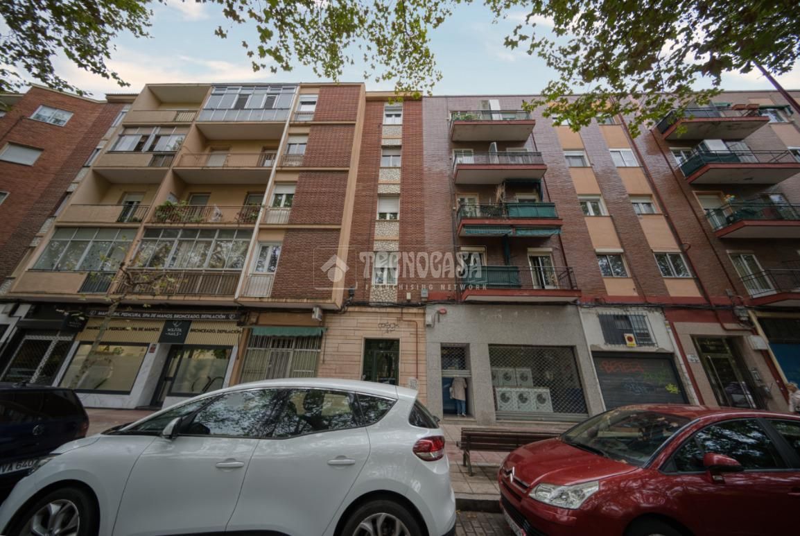 Vista exterior de Pis en venda en Valladolid Capital amb Calefacció