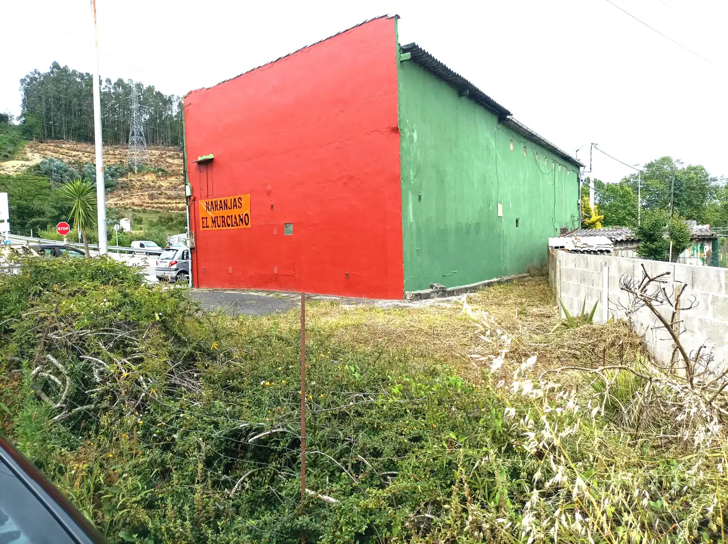 Vista exterior de Casa o xalet en venda en Torrelavega  amb Terrassa i Traster
