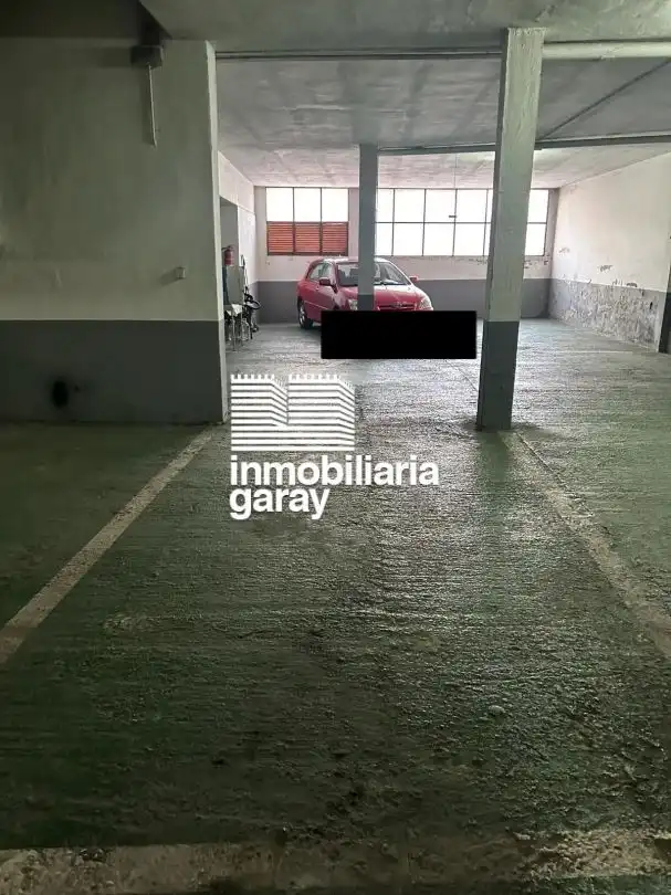 Garaje en venta en Medina de Pomar