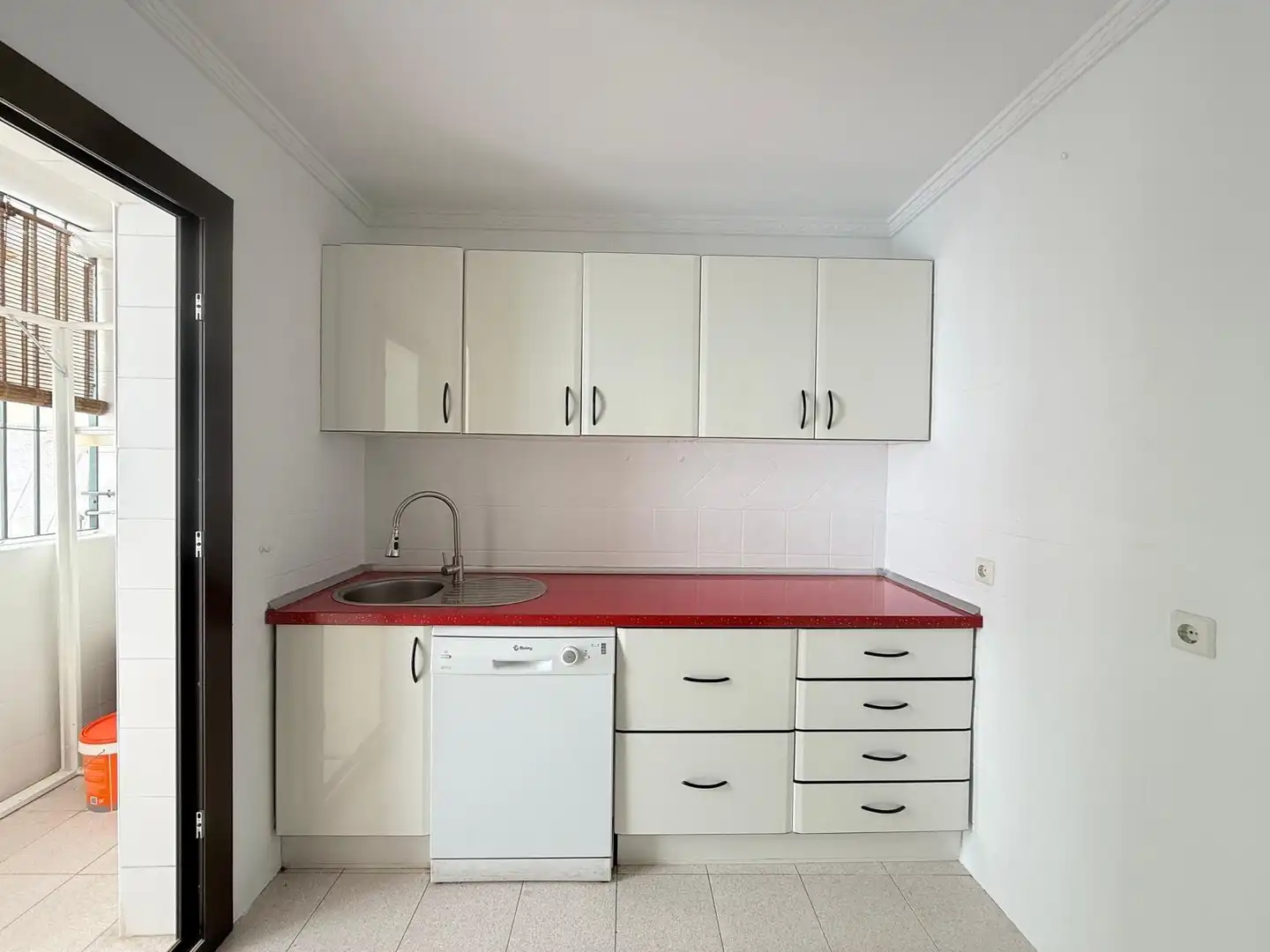 Kitchen of Apartments for sale in Fuengirola  with Air Conditioner, Terrace and Balcony