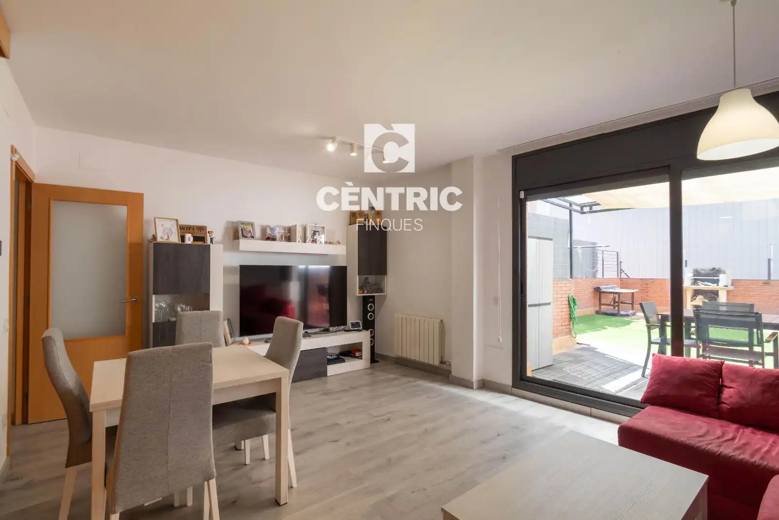 Sala de estar de Dúplex en venta en Terrassa con Aire acondicionado, Calefacción y Terraza