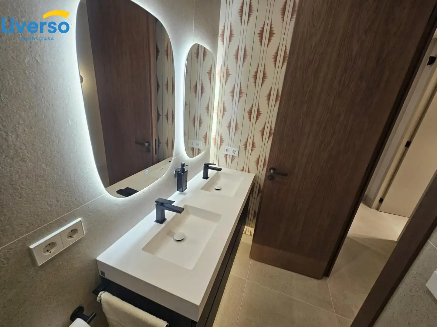 Bathroom of Flat for rent in Burgos  with Heating, Storage room and Furnished