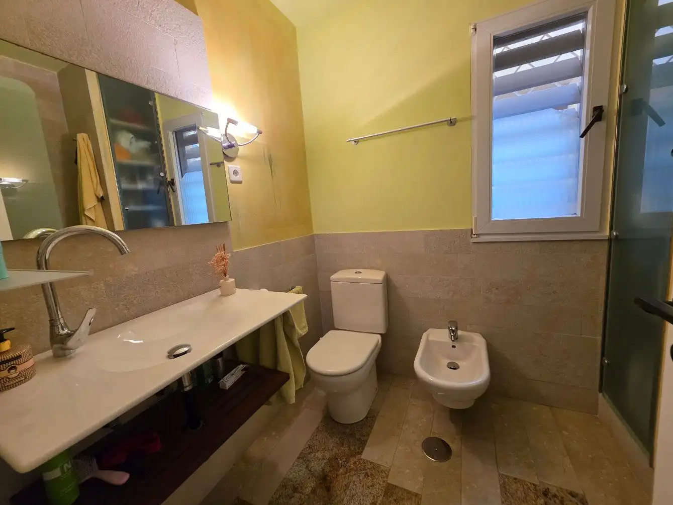 Baño de Apartamento en venta en La Manga del Mar Menor con Aire acondicionado, Terraza y Trastero