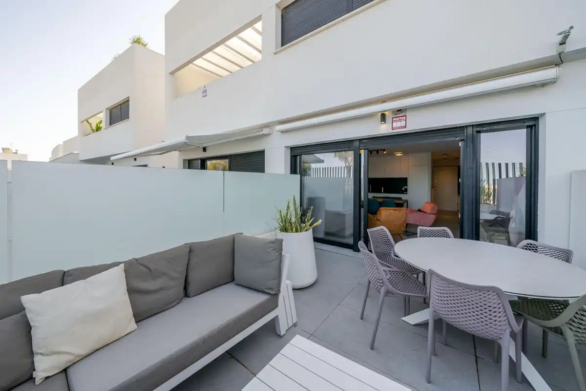 Terrassa de Dúplex en venda en Guardamar del Segura amb Aire condicionat, Calefacció i Jardí privat