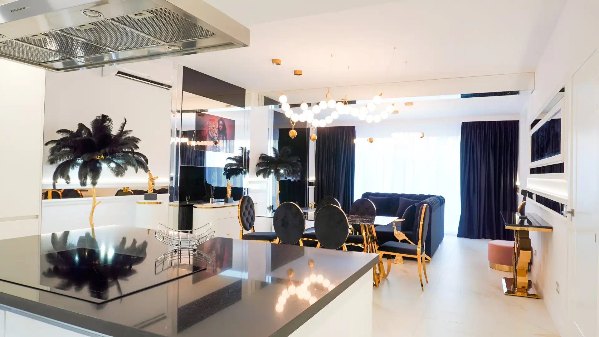 Flat with pool for sale in Nueva Andalucía