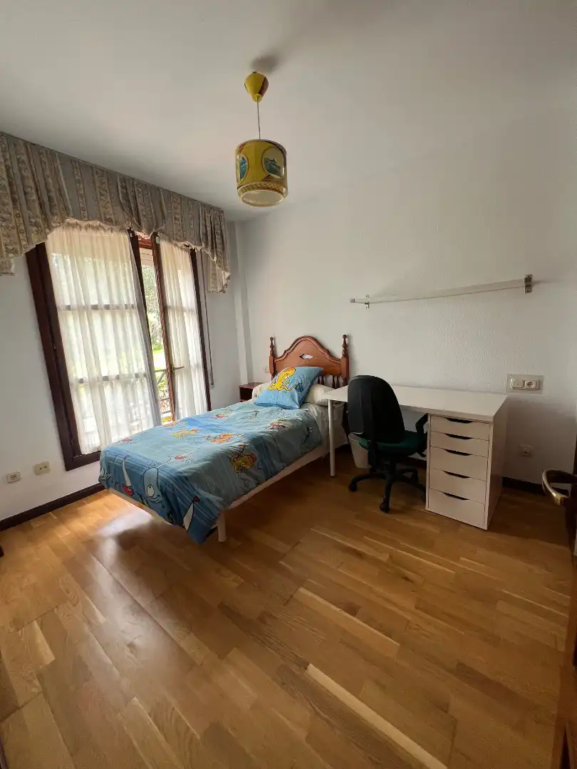 Casa adosada en venta en Calle los Fresnos, 13, Llanera