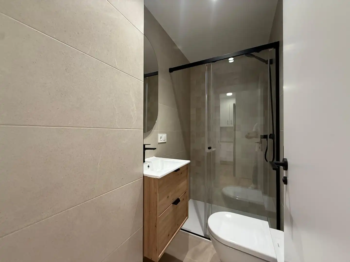 Bathroom of Ground floor for rent in Murcia