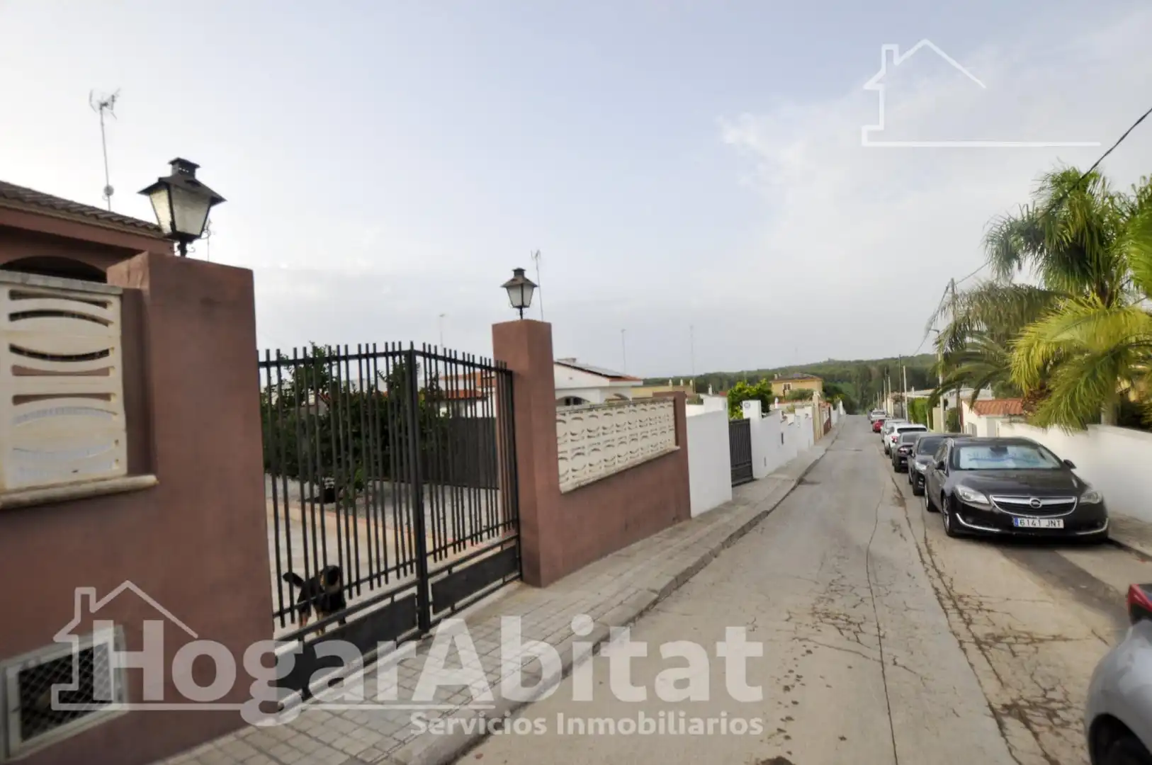 Vista exterior de Casa o xalet en venda en Riba-roja de Túria amb Piscina