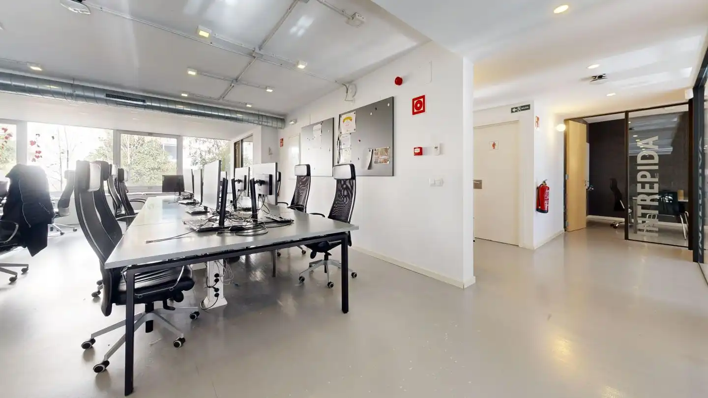 Office for sale in Madrid  with Air Conditioner, Heating and Storage room