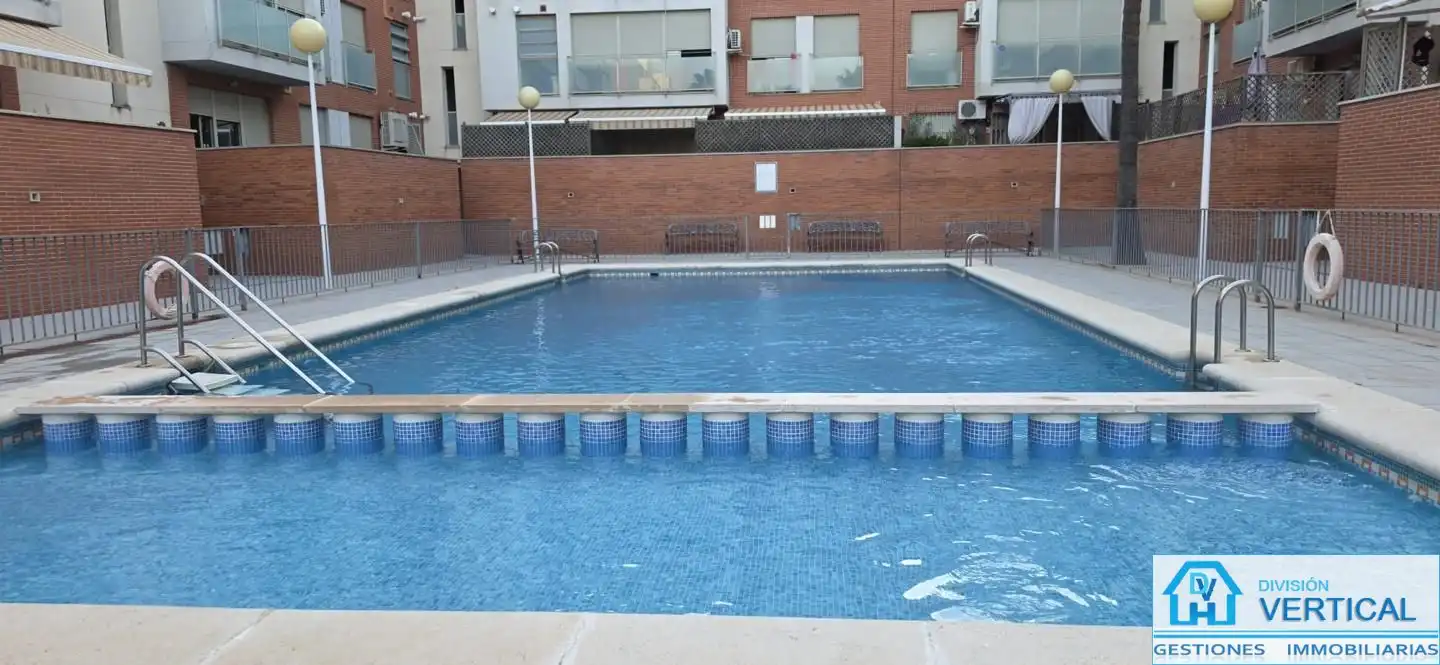 Piscina de Piso en venta en Manises con Aire acondicionado, Calefacción y Trastero
