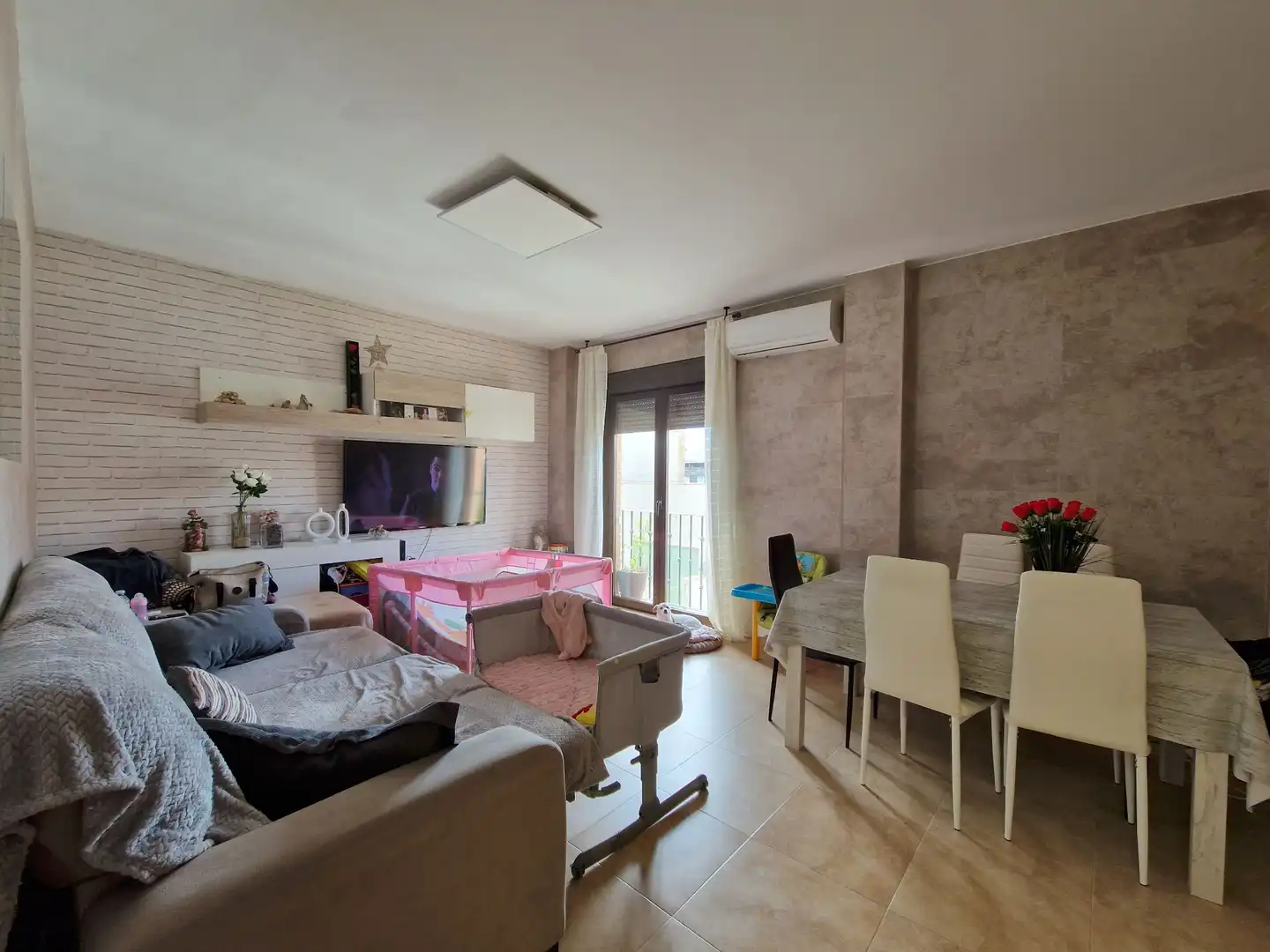 Sala de estar de Piso en venta en Cabañas de la Sagra con Aire acondicionado, Calefacción y Amueblado