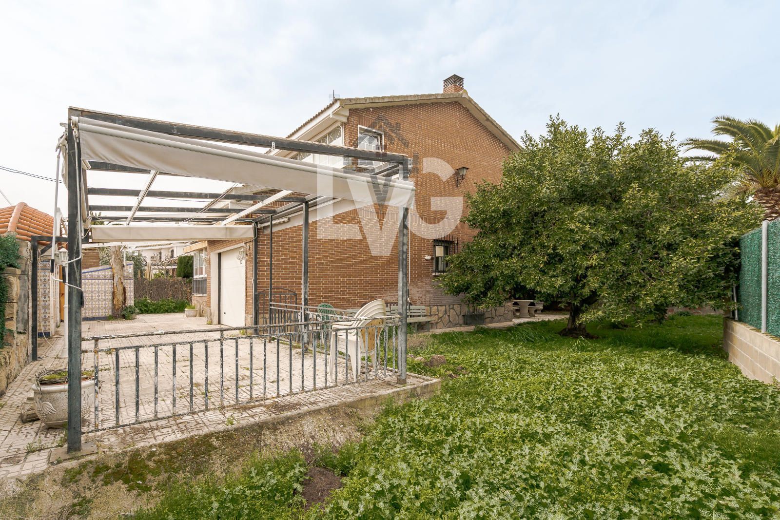 Exterior view of Houses for sale in Fuente El Saz de Jarama  with Heating, Furnished and Oven