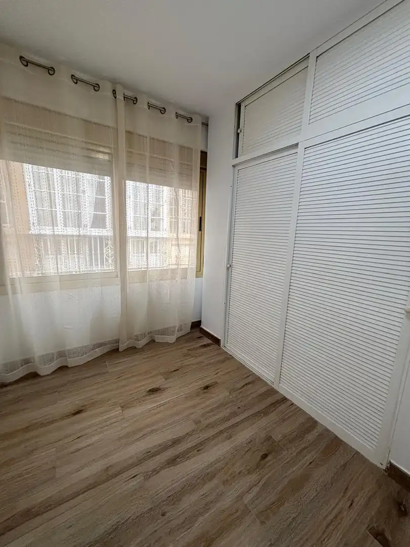 Schlafzimmer von Wohnung zum Verkauf in Cádiz mit Terrasse