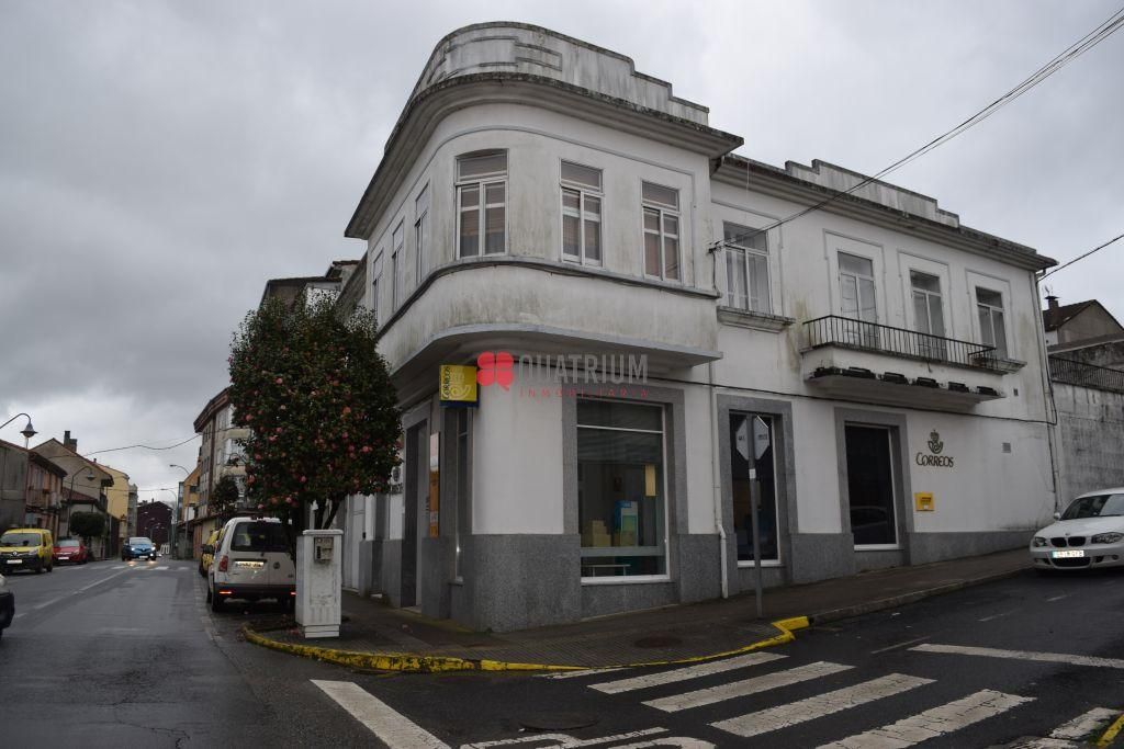 Vista exterior de Pis en venda en Arzúa amb Calefacció, Terrassa i Traster