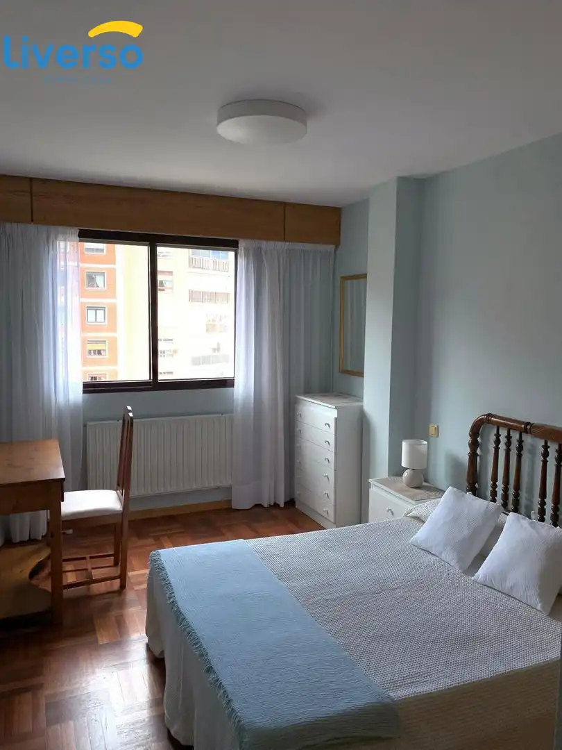 Zimmer in Avenida CID CAMPEADOR, Los Vadillos - R. Sanitaria - Pozanos
