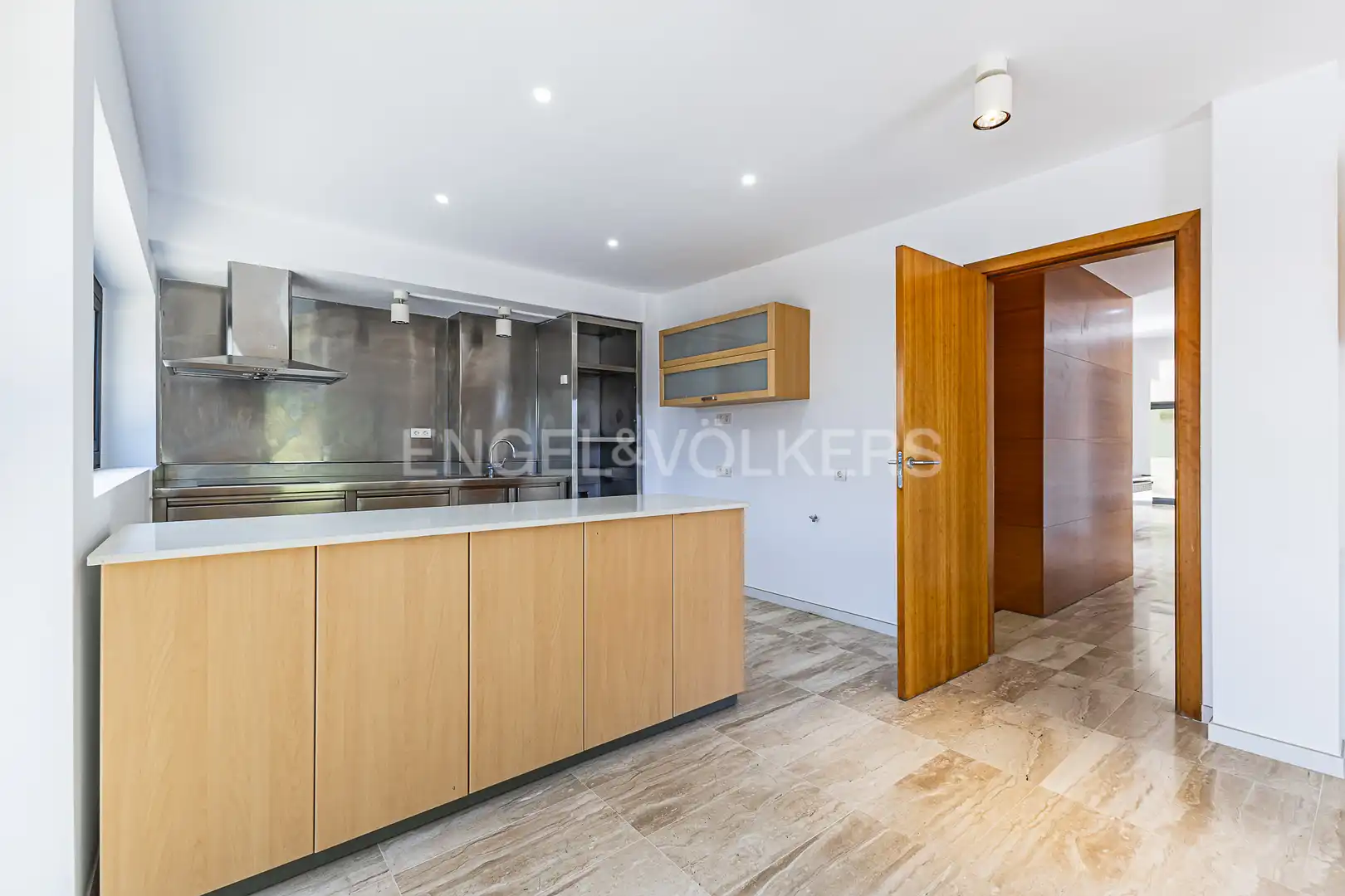 Kitchen of Houses for sale in Sant Cugat del Vallès  with Air Conditioner, Heating and Private garden