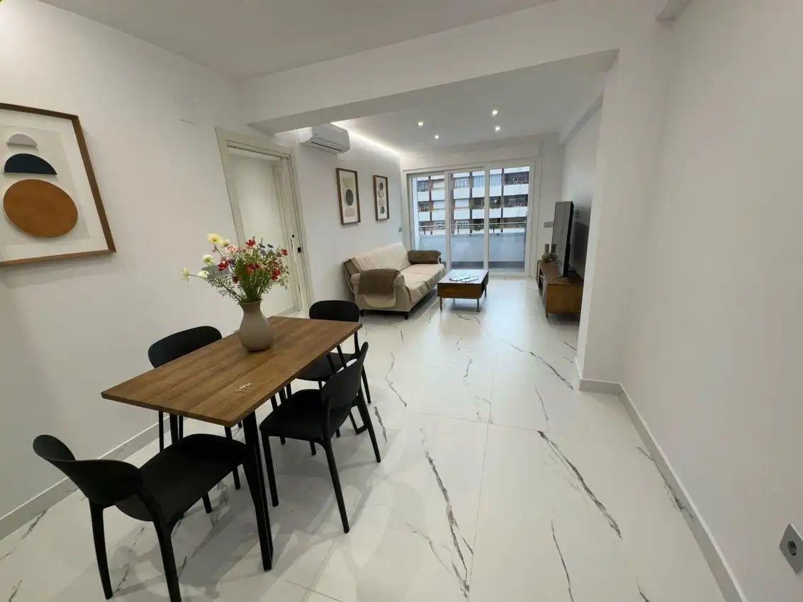 Living room of Flat for sale in Córdoba  with Air Conditioner, Terrace and Furnished