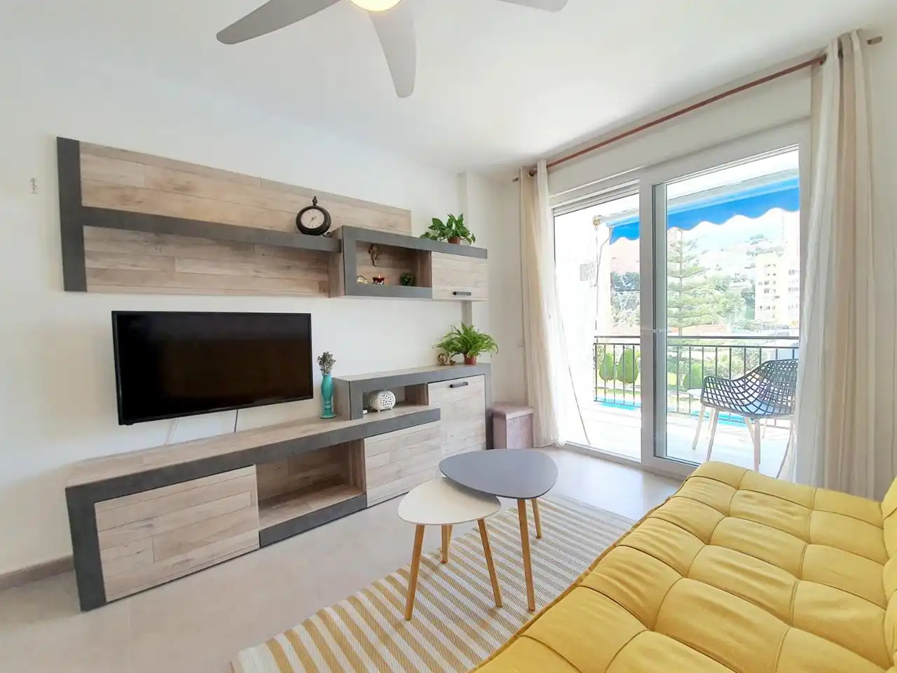 Sala de estar de Dúplex de alquiler en Villajoyosa / La Vila Joiosa con Piscina y Amueblado